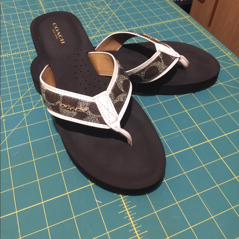 Authentic Coach flip flops